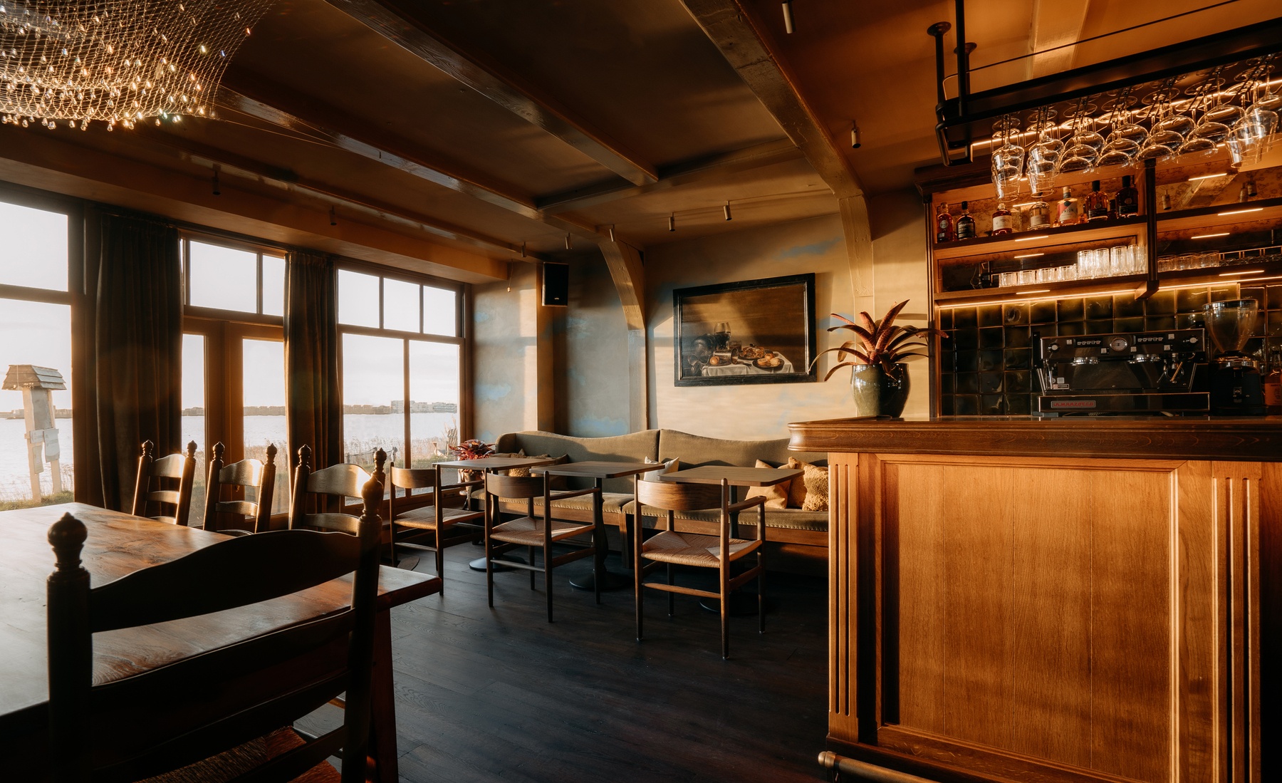 Restaurant De Mark dining tables