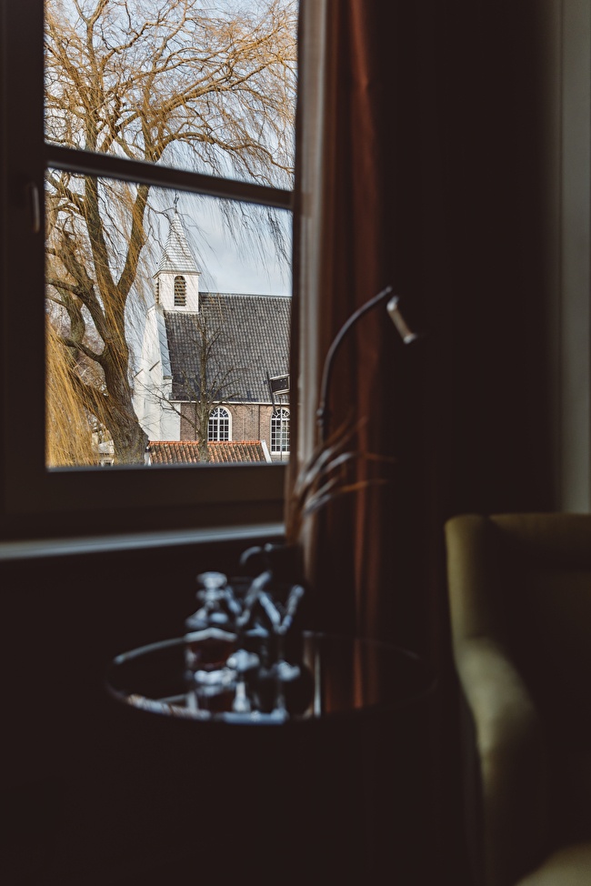 table in meeting room in Suite De Zee in De Durgerdam